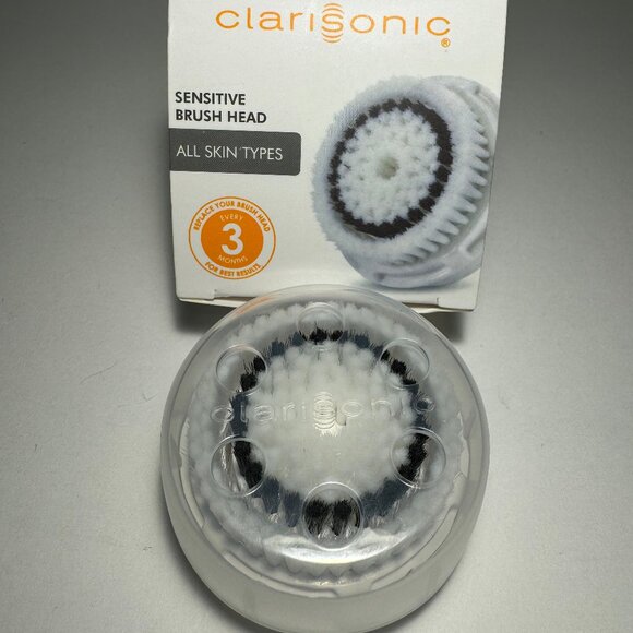 Clarisonic Sensitive Facial Cleansing Brush Head Replacement - Picture 2 of 3